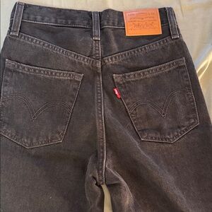 Levi's women’s Charcoal wide leg Jeans